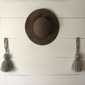 100% wool brown khaki David and Young hat